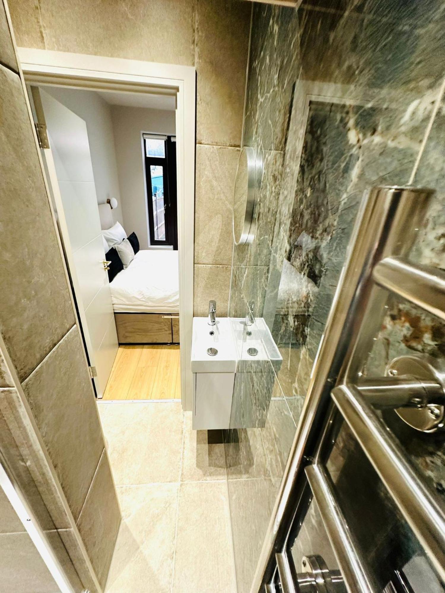 Ensuite Ii Great Location Close To Eye