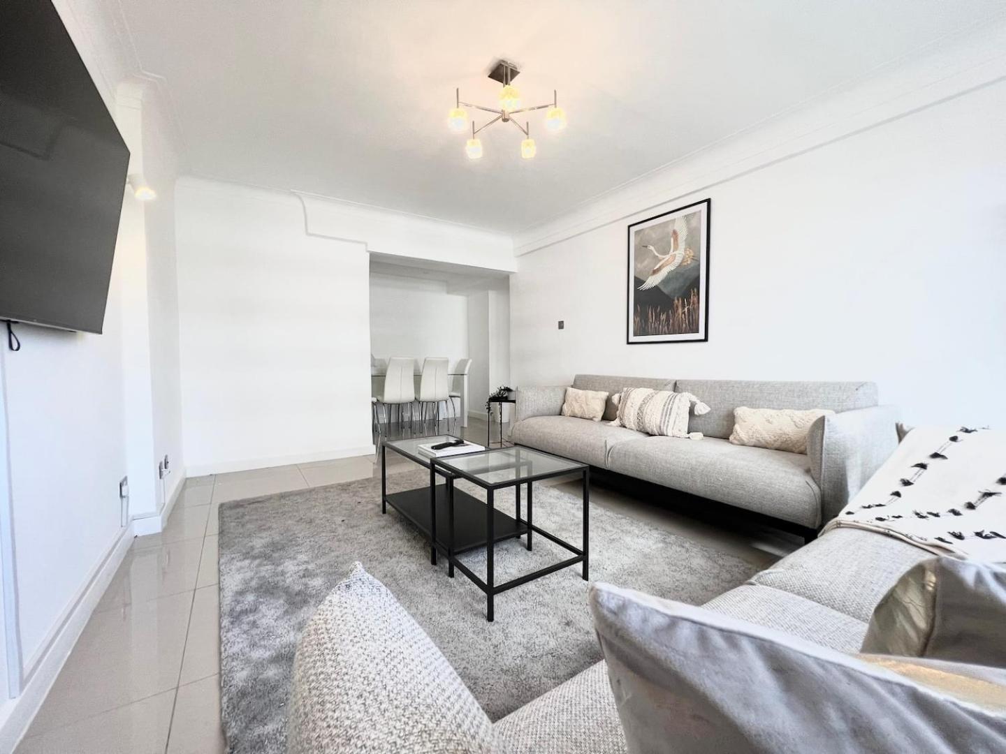 3 Bed Apartment-