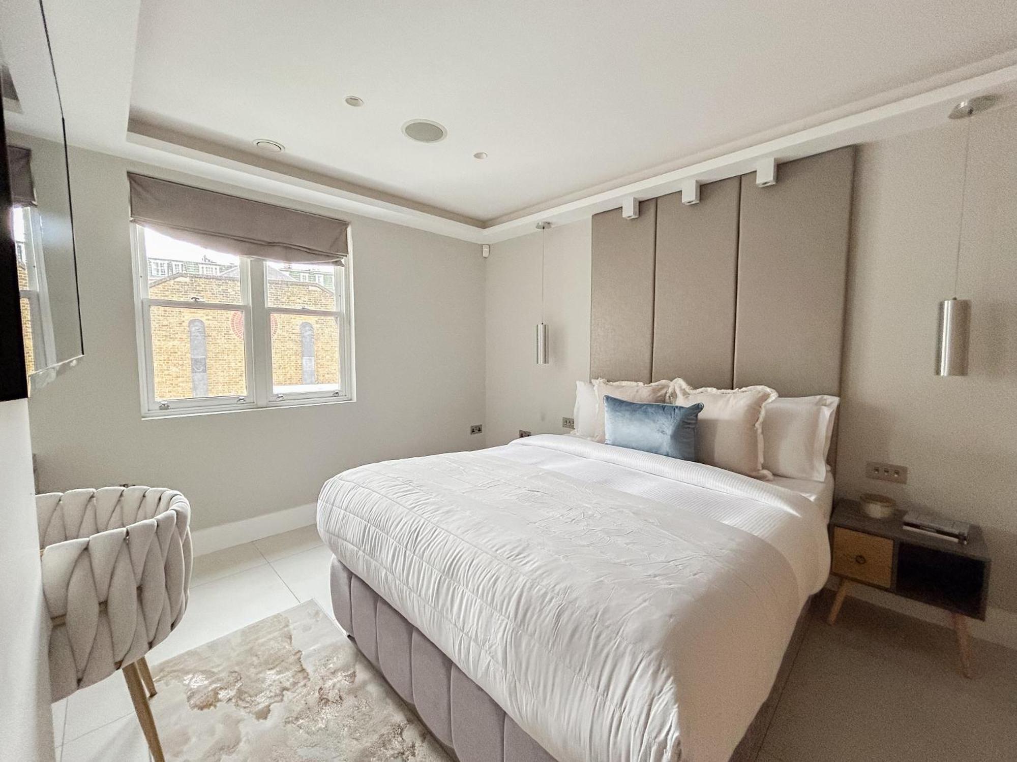 Elegant Penthouse In Prime Location Apartment