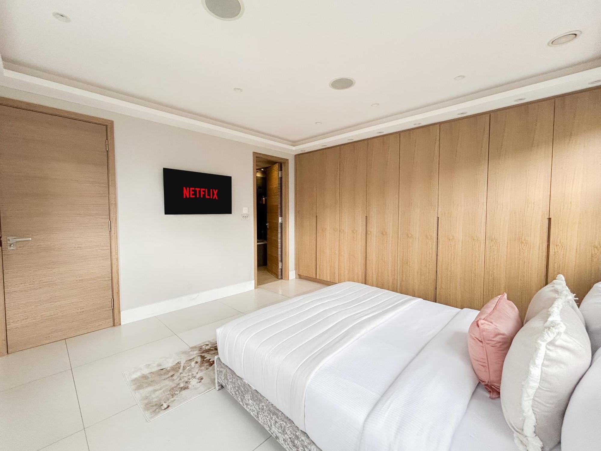 Elegant Penthouse In Prime Location Apartment London