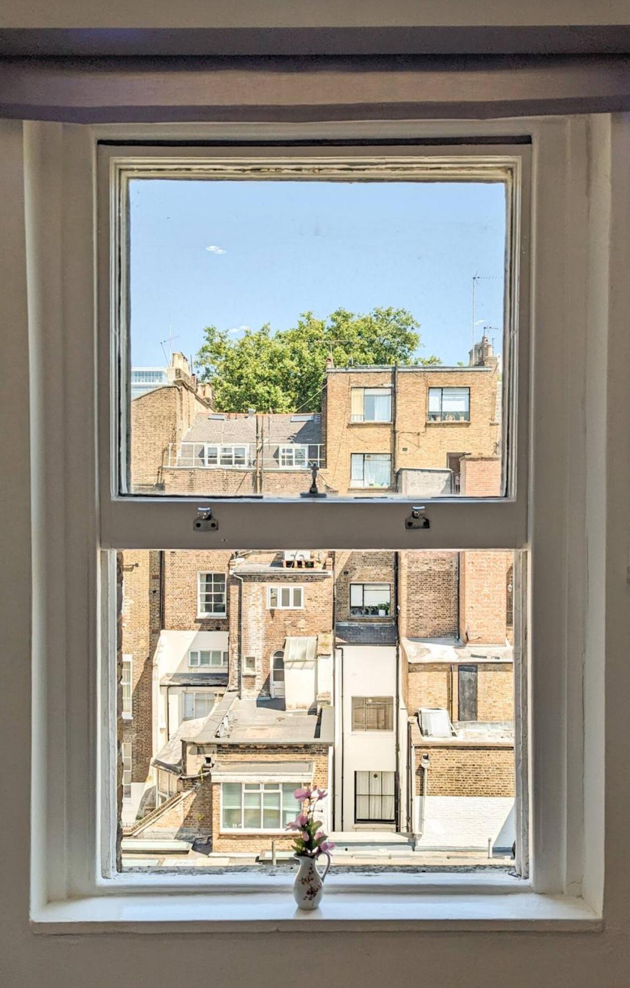 The Gloucester Studio In Paddington * London