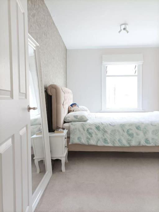 Modern And Cosy 2 Bedroom Flat In Notting Hill