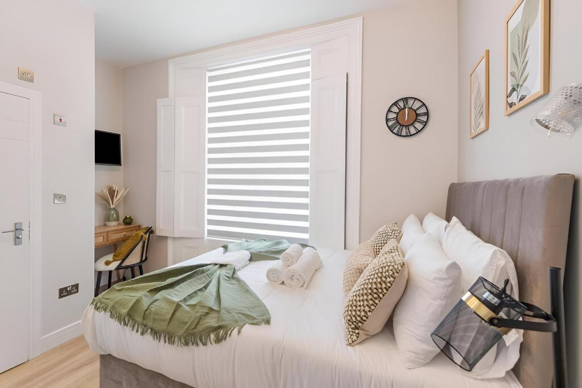 Bright And Airy With Minimalist Charm Apartamento *
