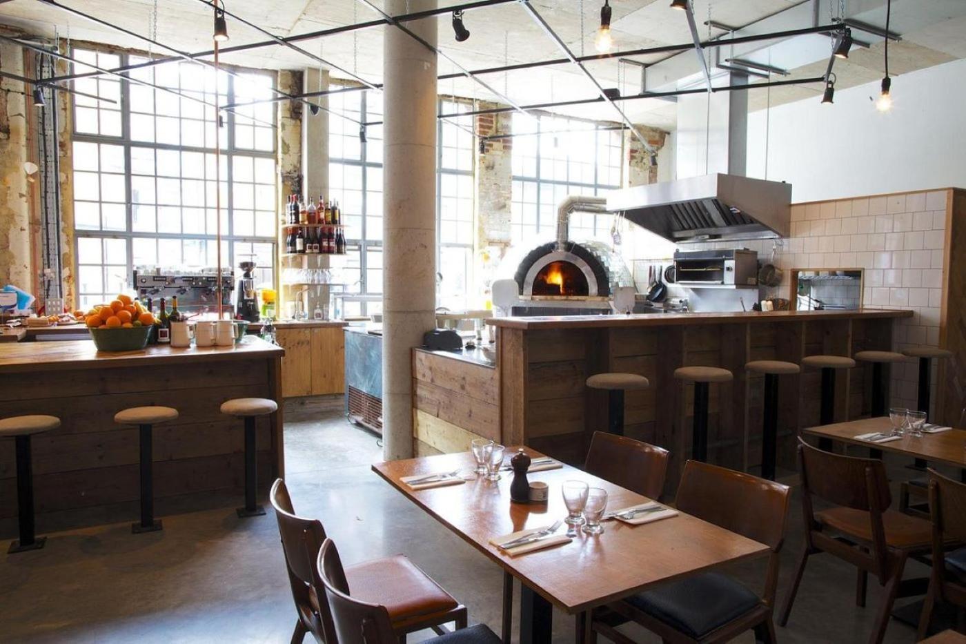 Urban Duo Escape: Trendy With Twin Beds * London