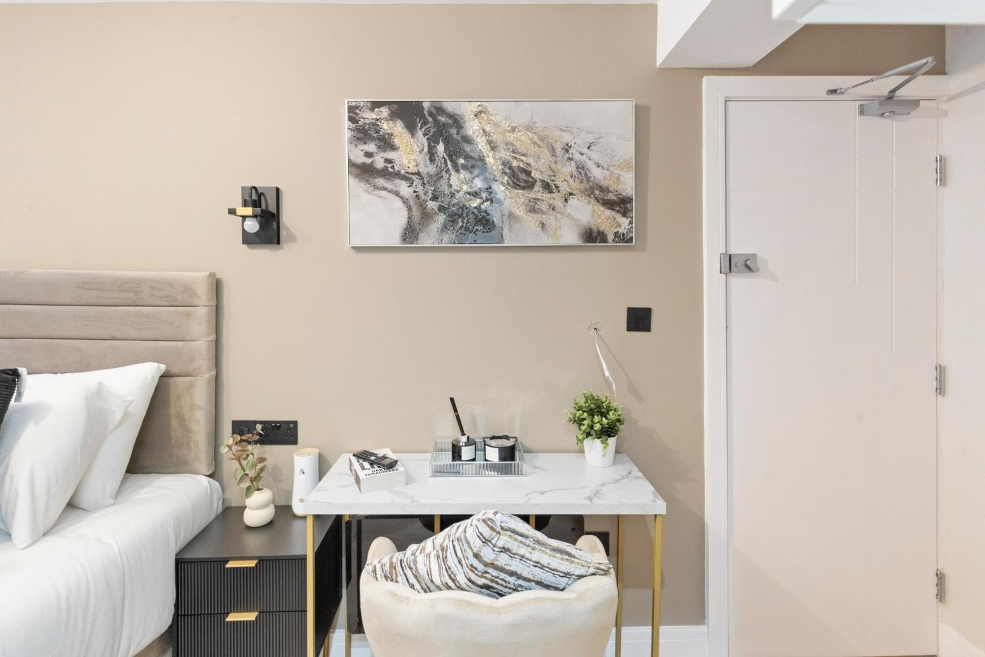 Apartment Urban Duo Escape: Trendy With Twin Beds *