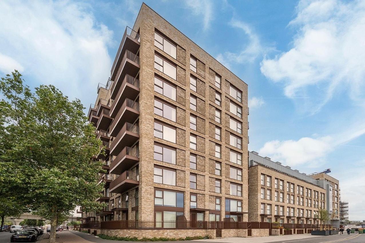 1br Gem In Shared Near O2 Arena & Excel With Patio, Private Bath, Free Parking & Garden Apartamento *