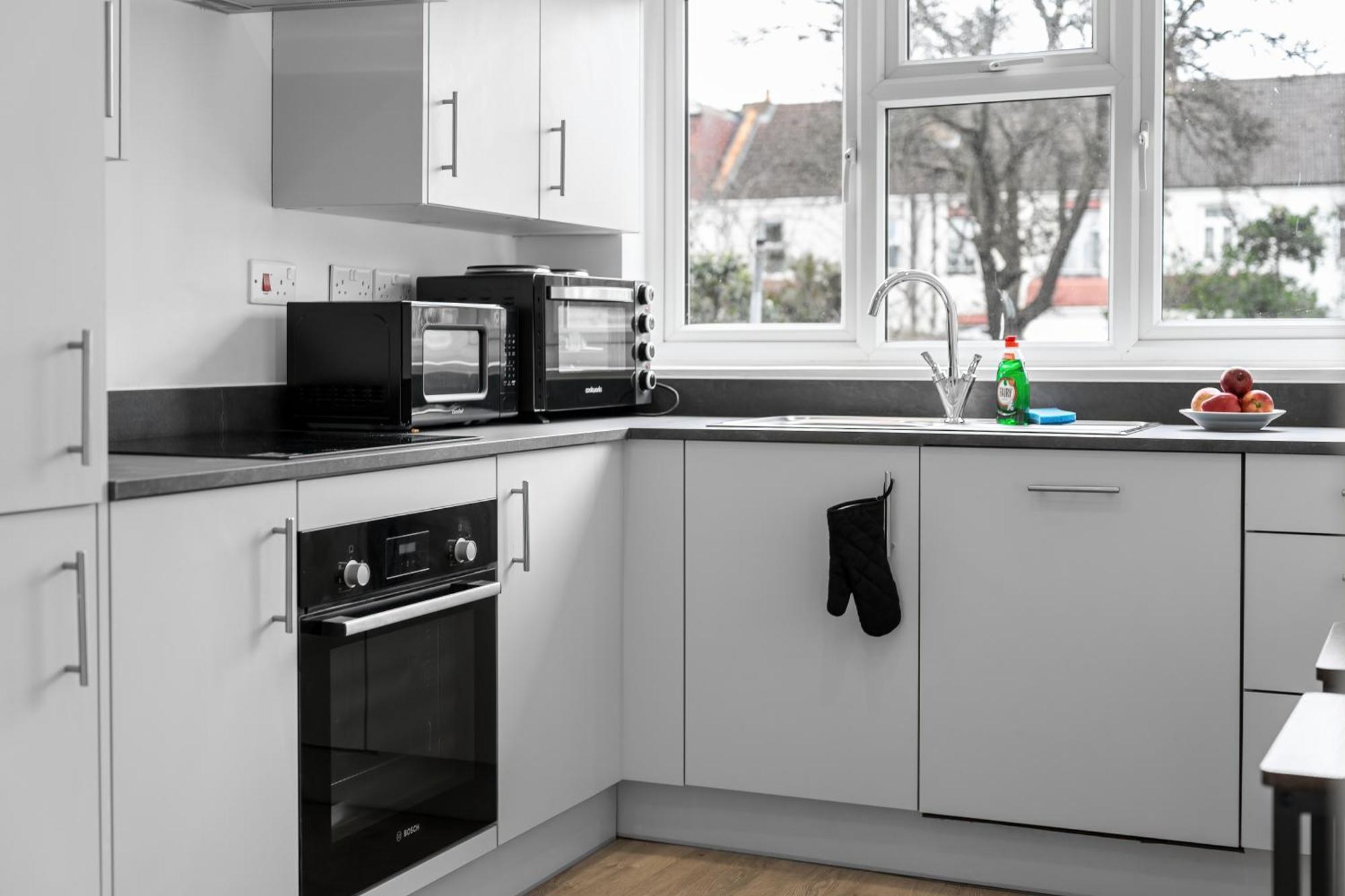 En-suite In Near Wembley Stadium Apartment London