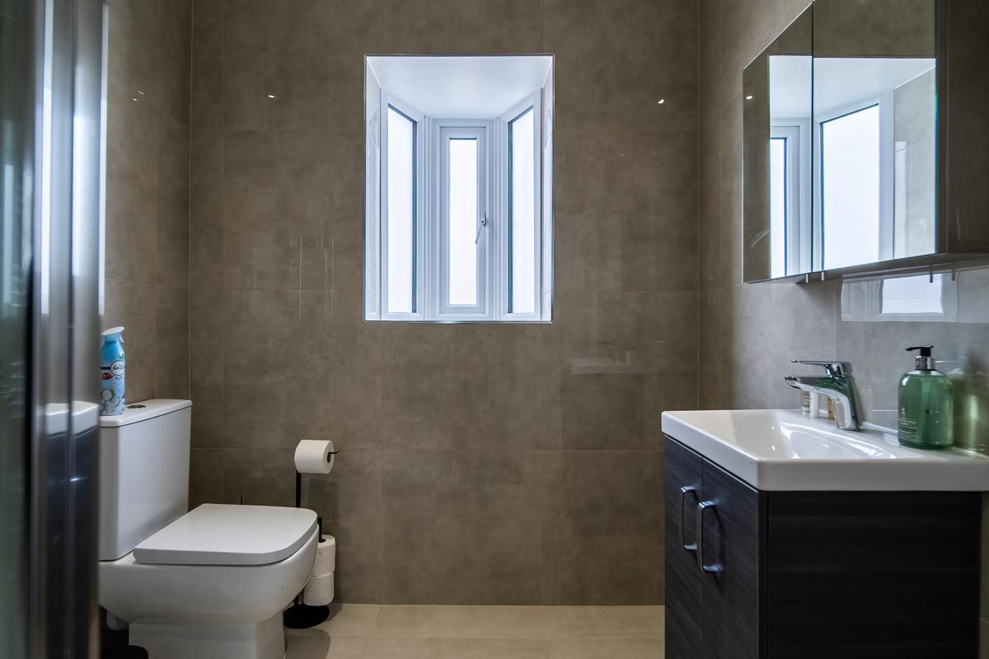 En-suite In Near Wembley Stadium London