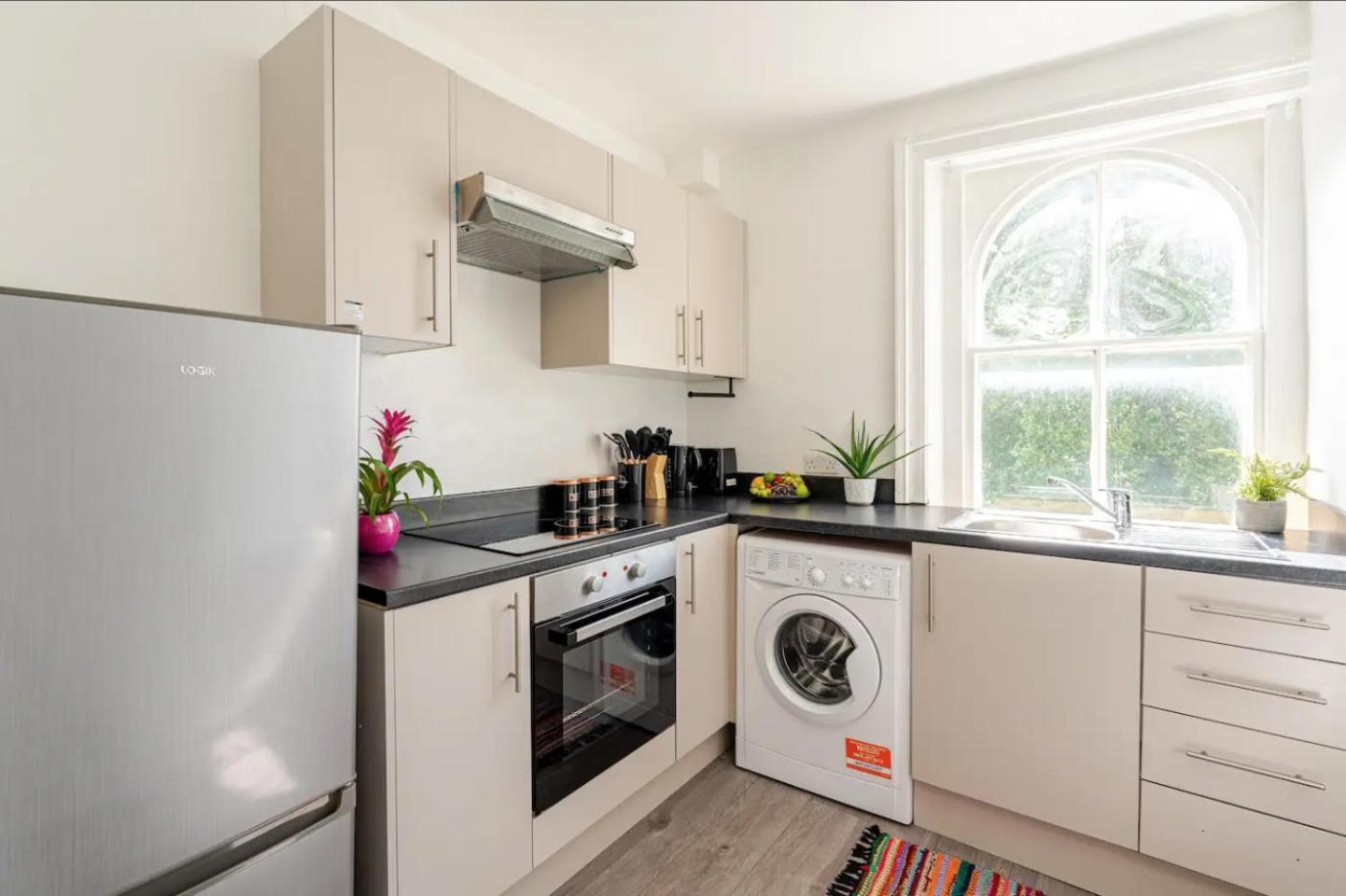 Apartment Luxury Family In Bayswater