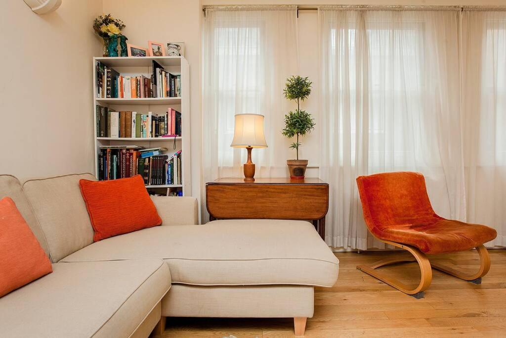 Apartamento Bright 2 Bedroom Flat In Londres