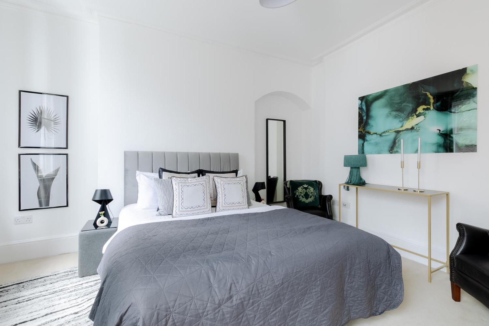 Apartment Phenomenal 5bedroom Design House For Nomads Xxl Groups