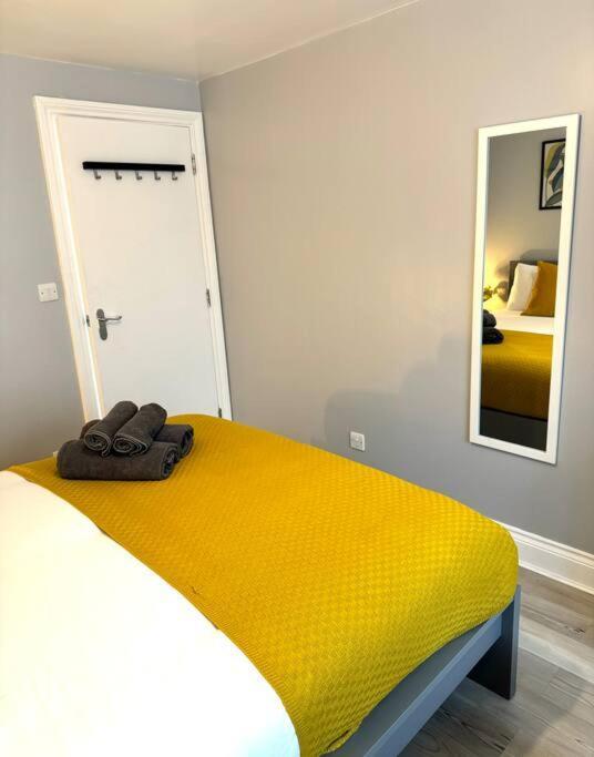 Garden 1-bed Flat 30min To Downtown & Free Parking * London