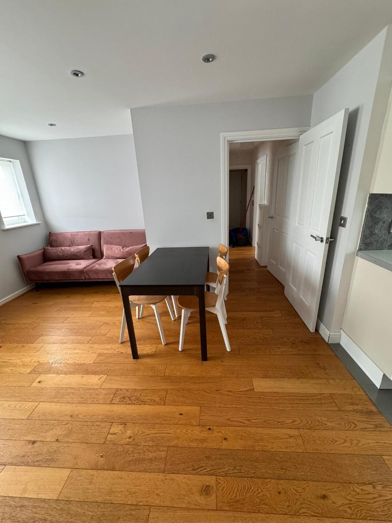 2-bedroom Flat Walking Distance To Excel - Perfect Location! Apartamento Londres