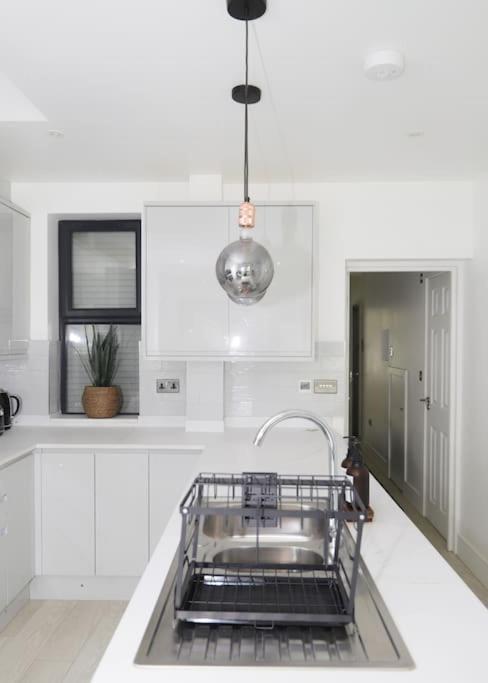 Stylish Flat With Garden, Close To Apartment *