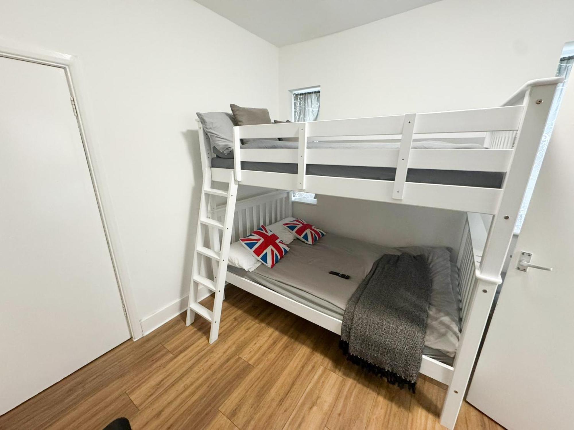 Apartment Golders *