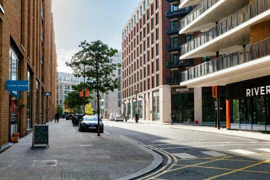 1br Gem In Shared Near O2 Arena & Excel With Patio, Private Bath, Free Parking & Garden * Londres