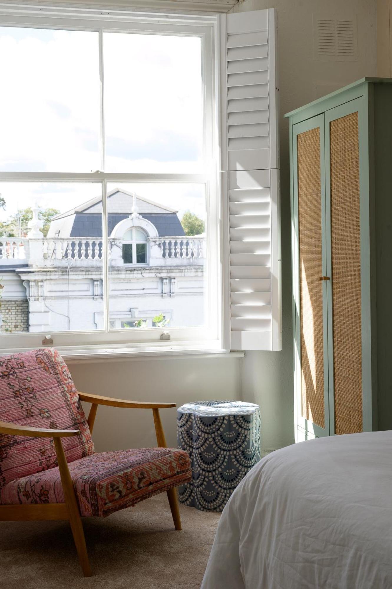 Entire - Classic Chelsea Town House Maisonette Apartment *