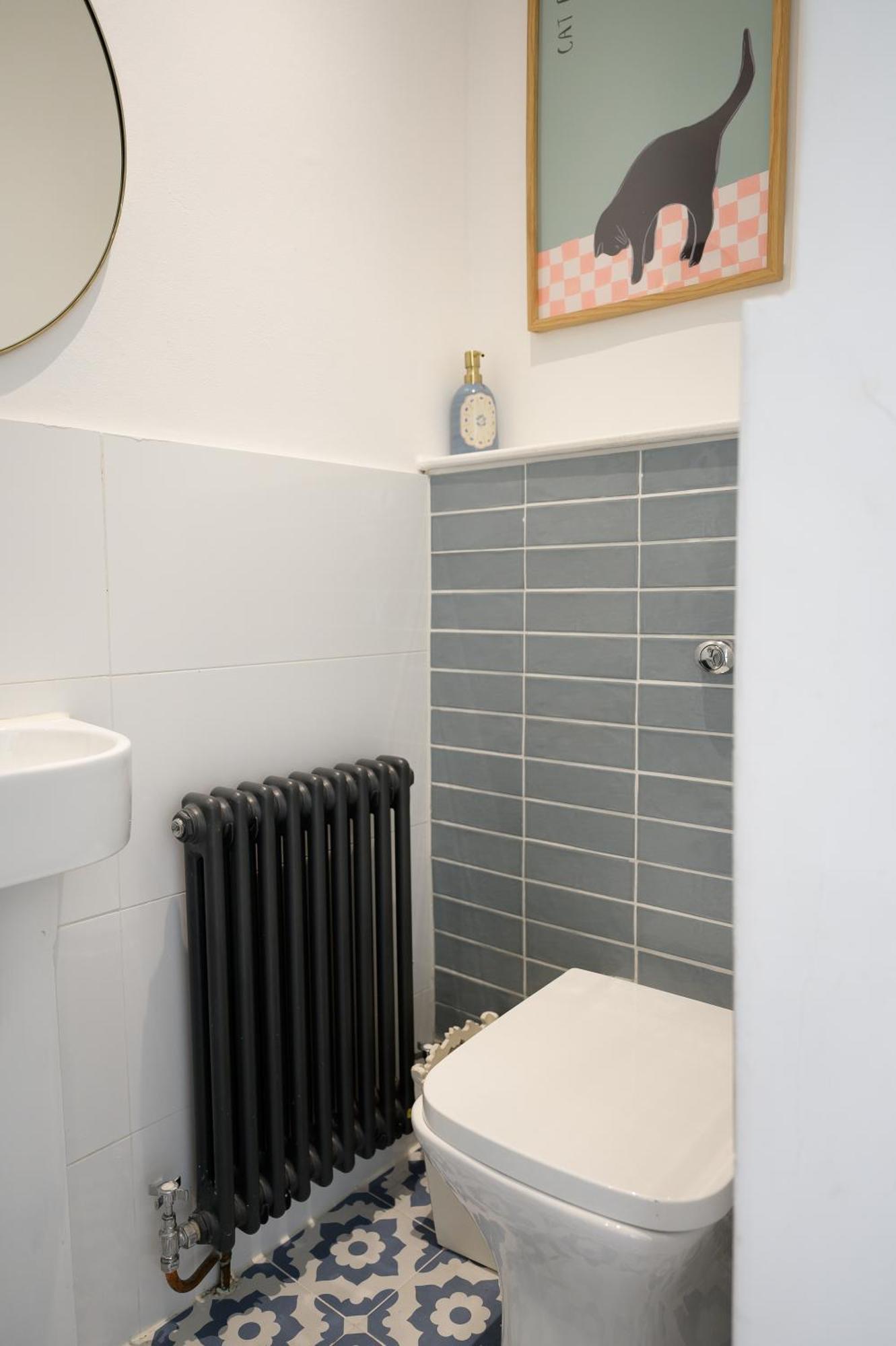 Entire - Classic Chelsea Town House Maisonette