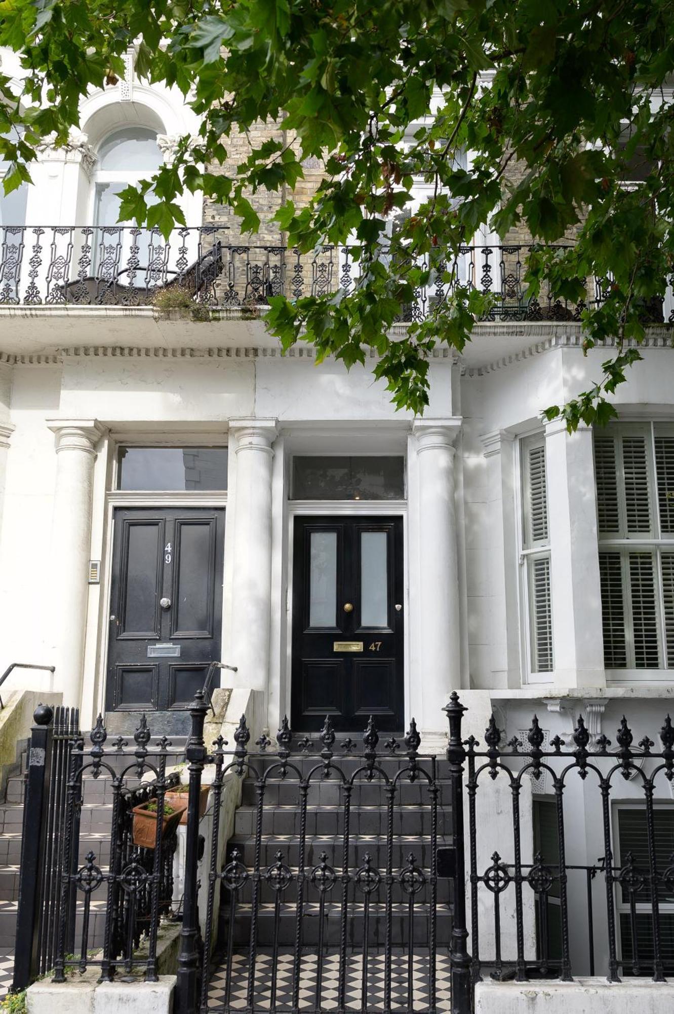 Apartment Entire - Classic Chelsea Town House Maisonette London