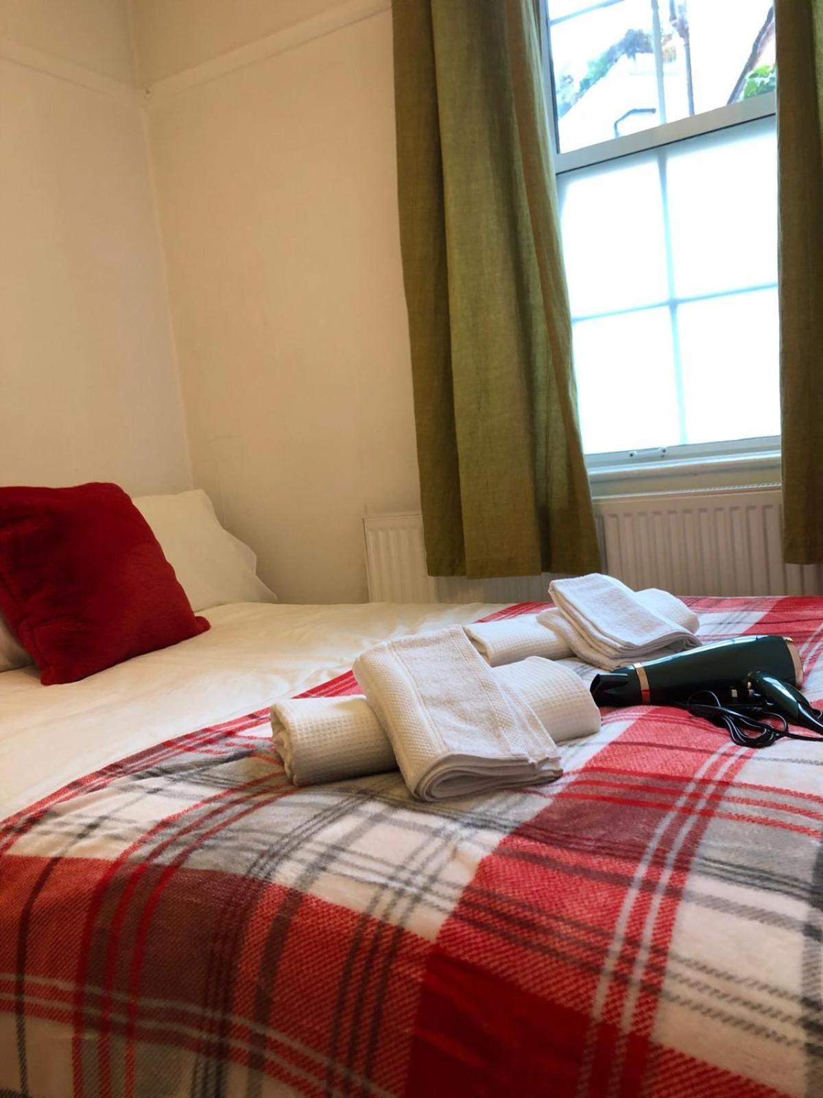 Comfy Private Bedrooms Near O2 Forum Kentish Town, Camden * Londres
