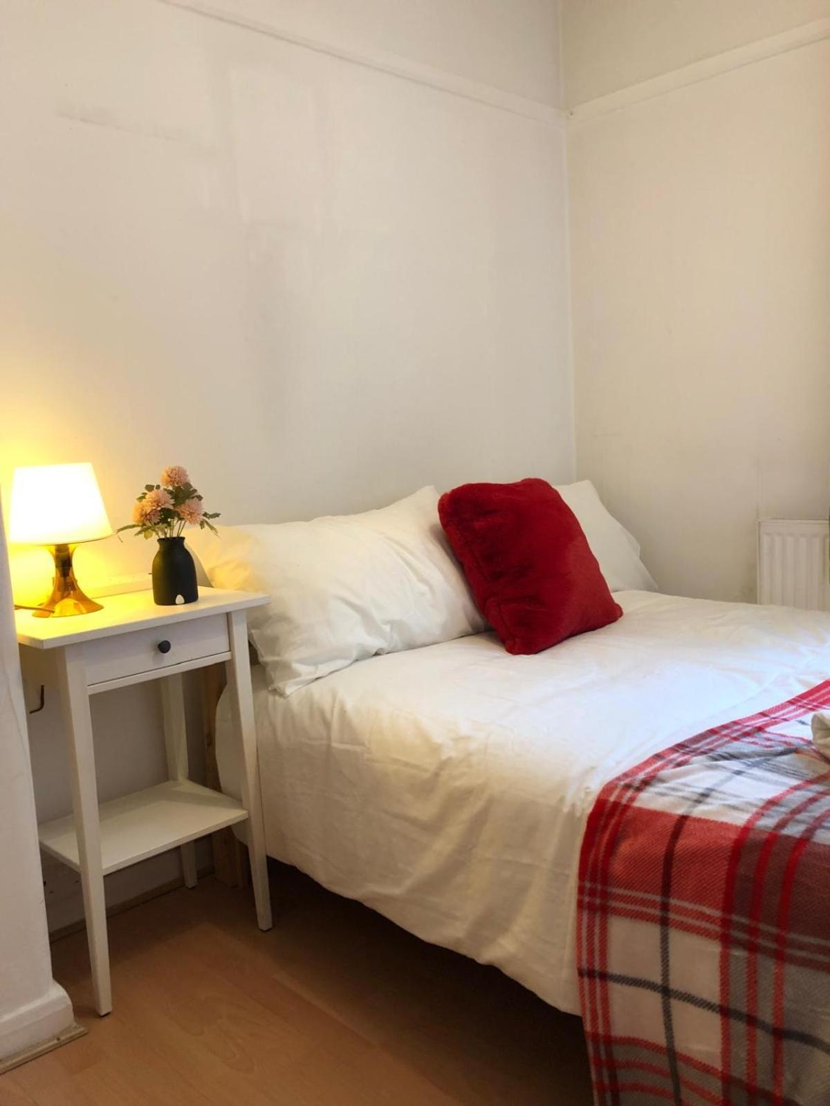 Comfy Private Bedrooms Near O2 Forum Kentish Town, Camden Hospedagem domiciliar