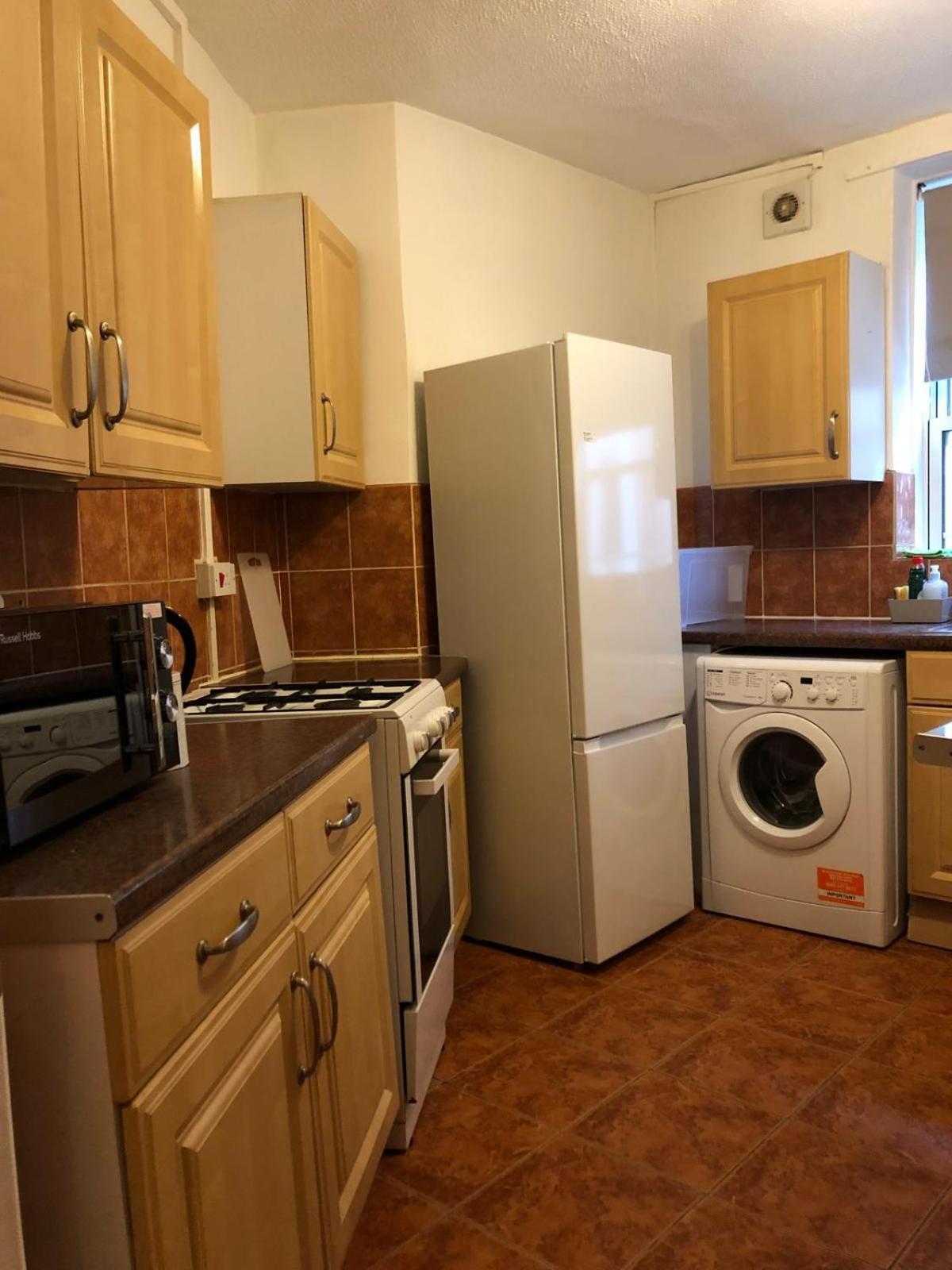 Hospedagem domiciliar Comfy Private Bedrooms Near O2 Forum Kentish Town, Camden Londres