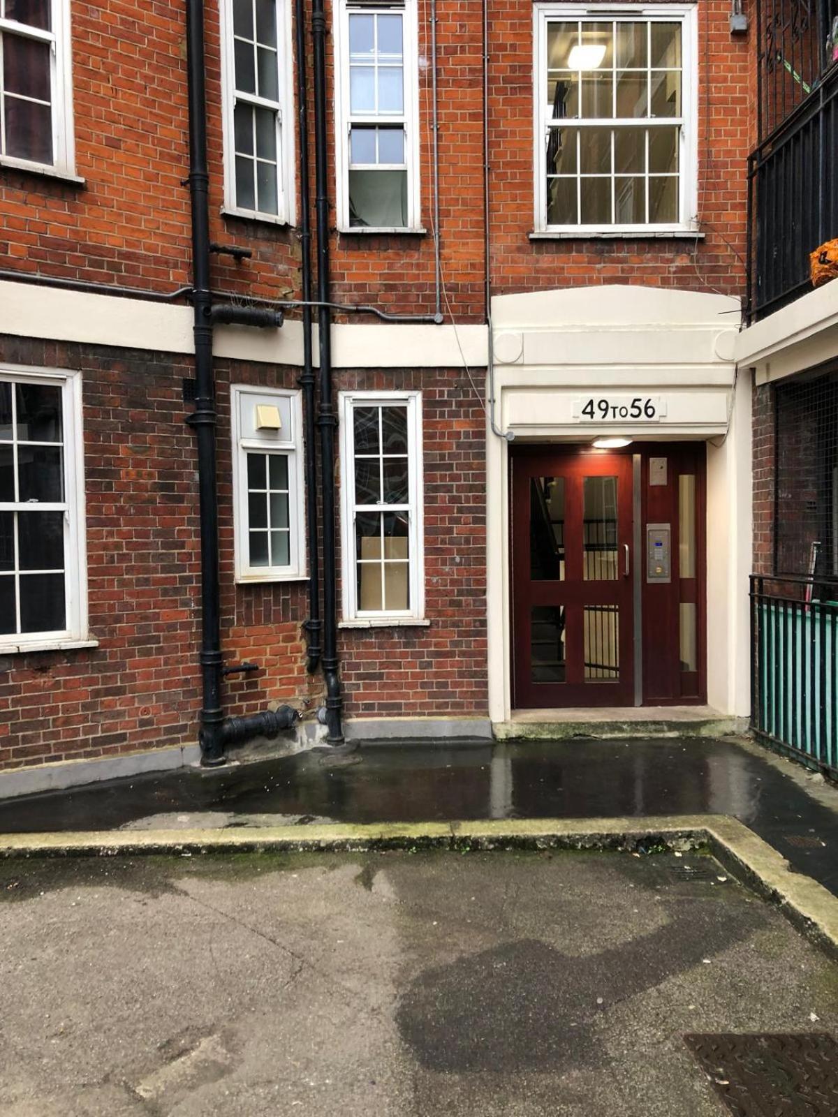 Hospedagem domiciliar Comfy Private Bedrooms Near O2 Forum Kentish Town, Camden *