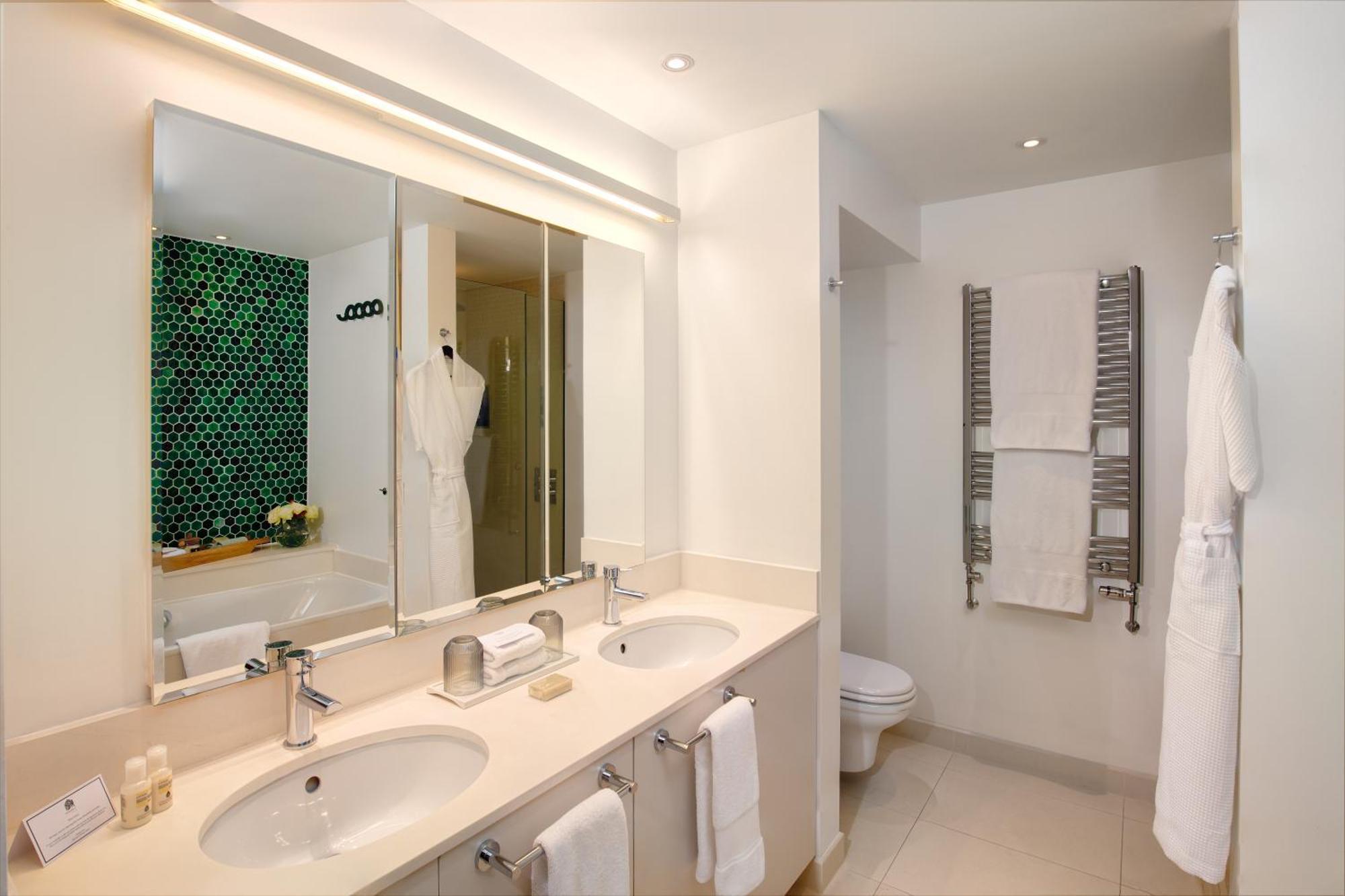 Monarch House - Serviced - Kensington Apartment London
