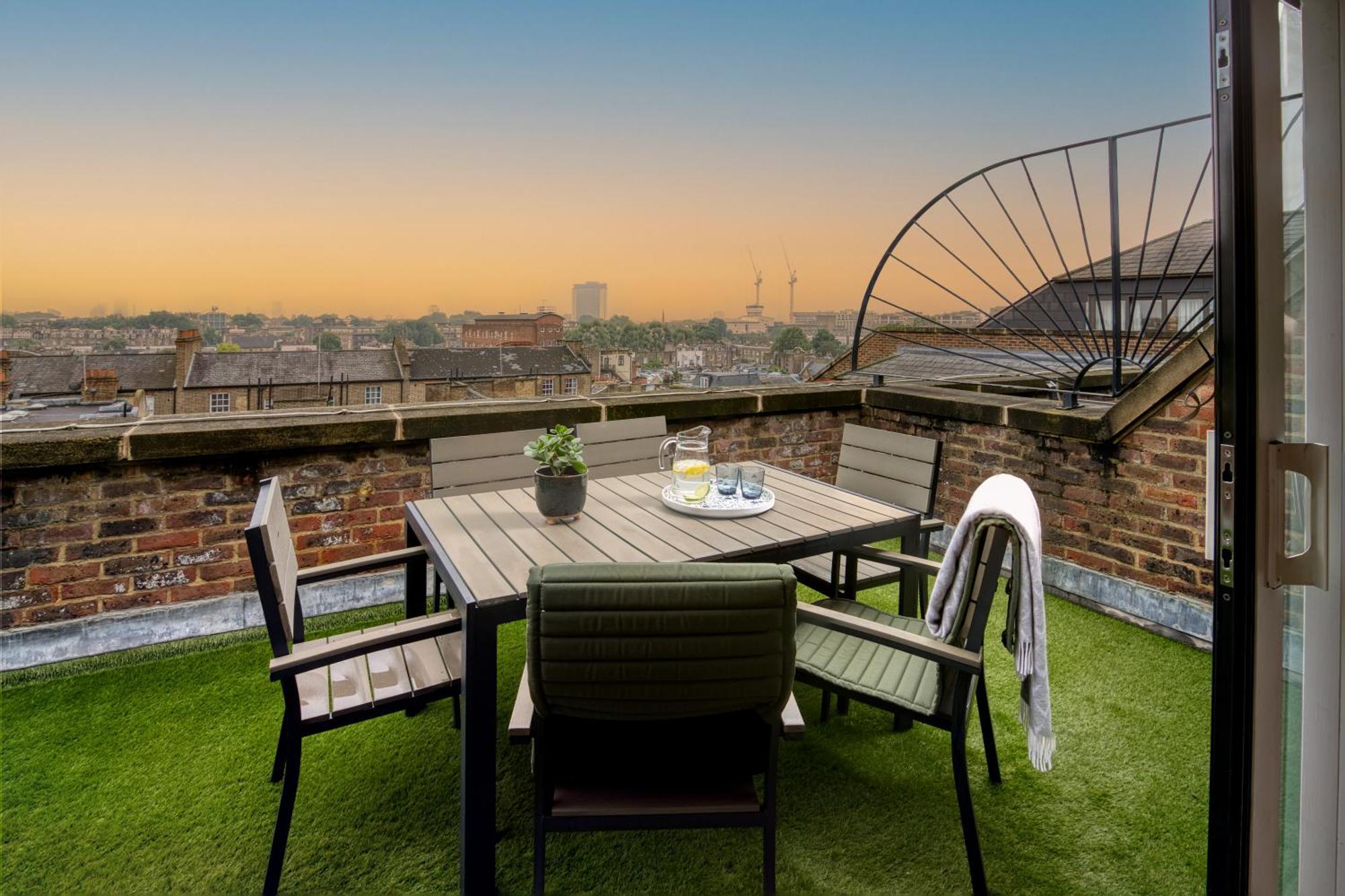 Monarch House - Serviced - Kensington London