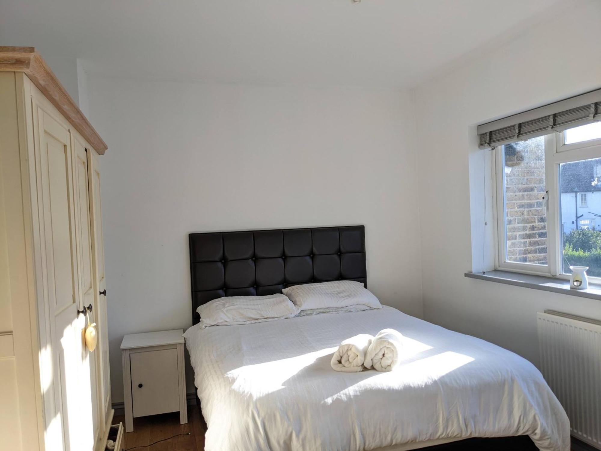 3bedrooms House Sleeps10 Garden&parking Ably *