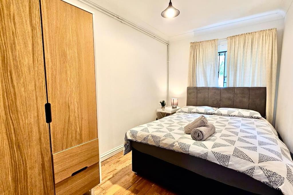 185 Lanark Apartment *