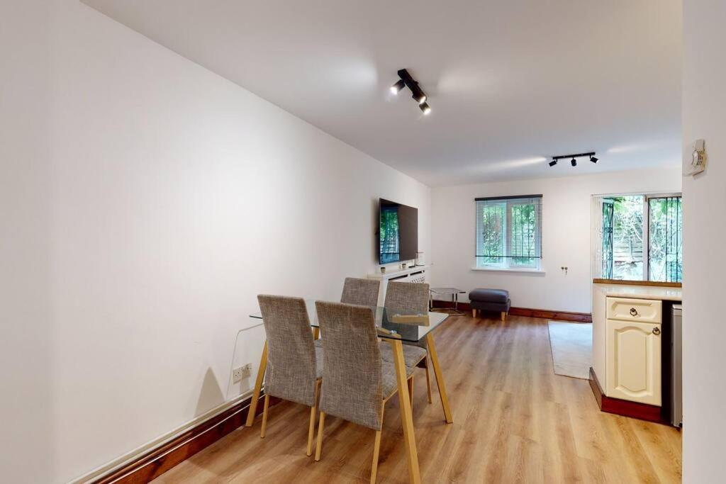 Apartment 185 Lanark