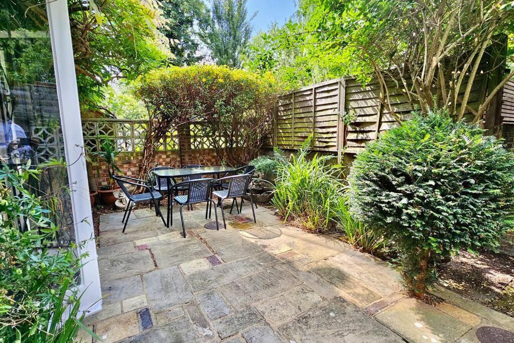 Apartment 185 Lanark London