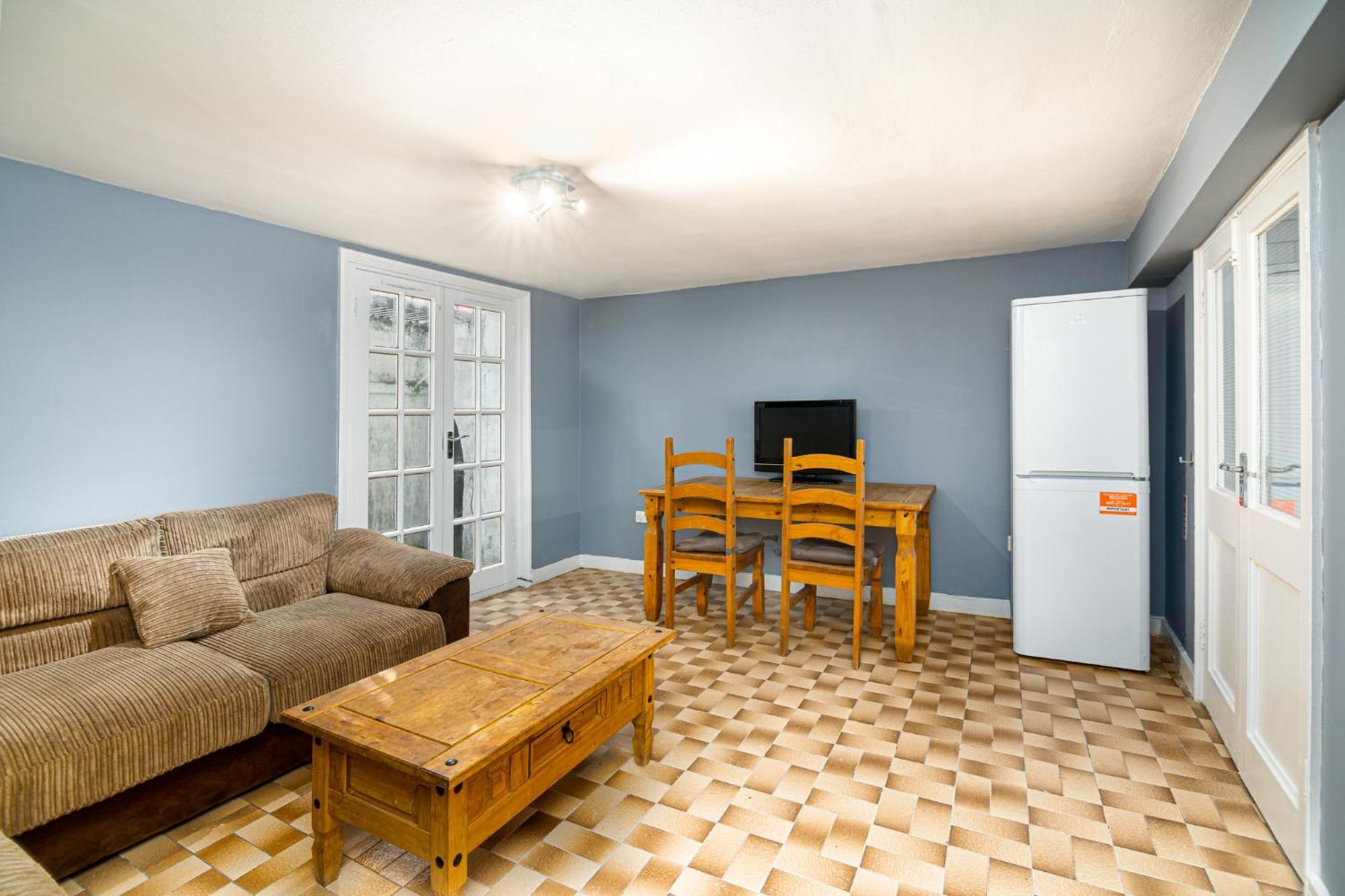 Beautiful House New Refurbished Guest house London