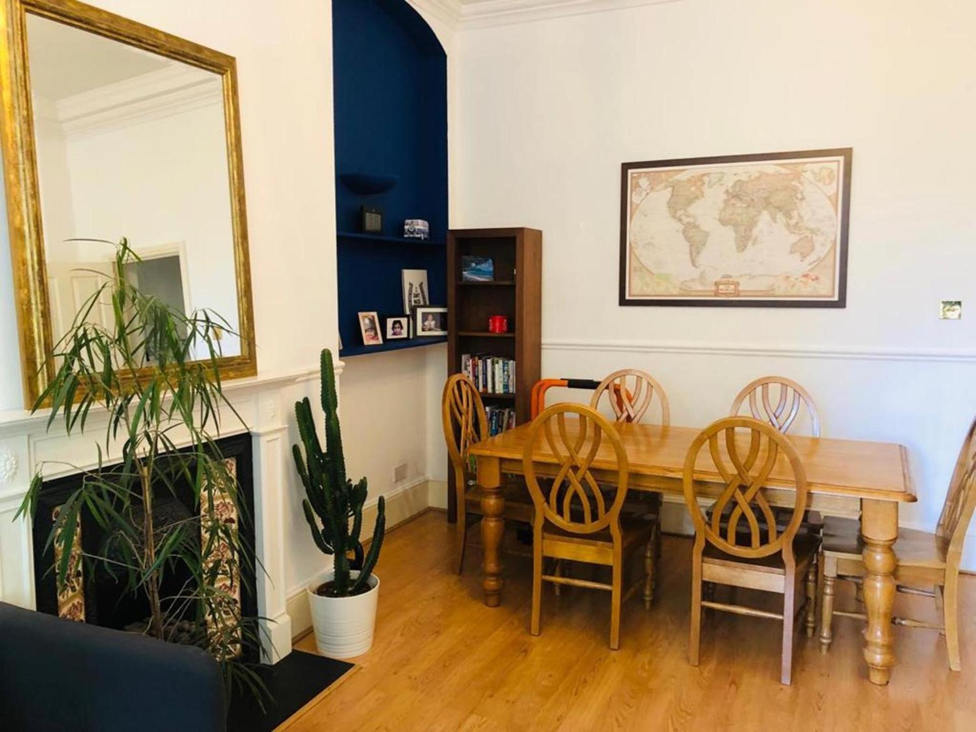 Apartment Luxury Spacious On Mattock Lane *