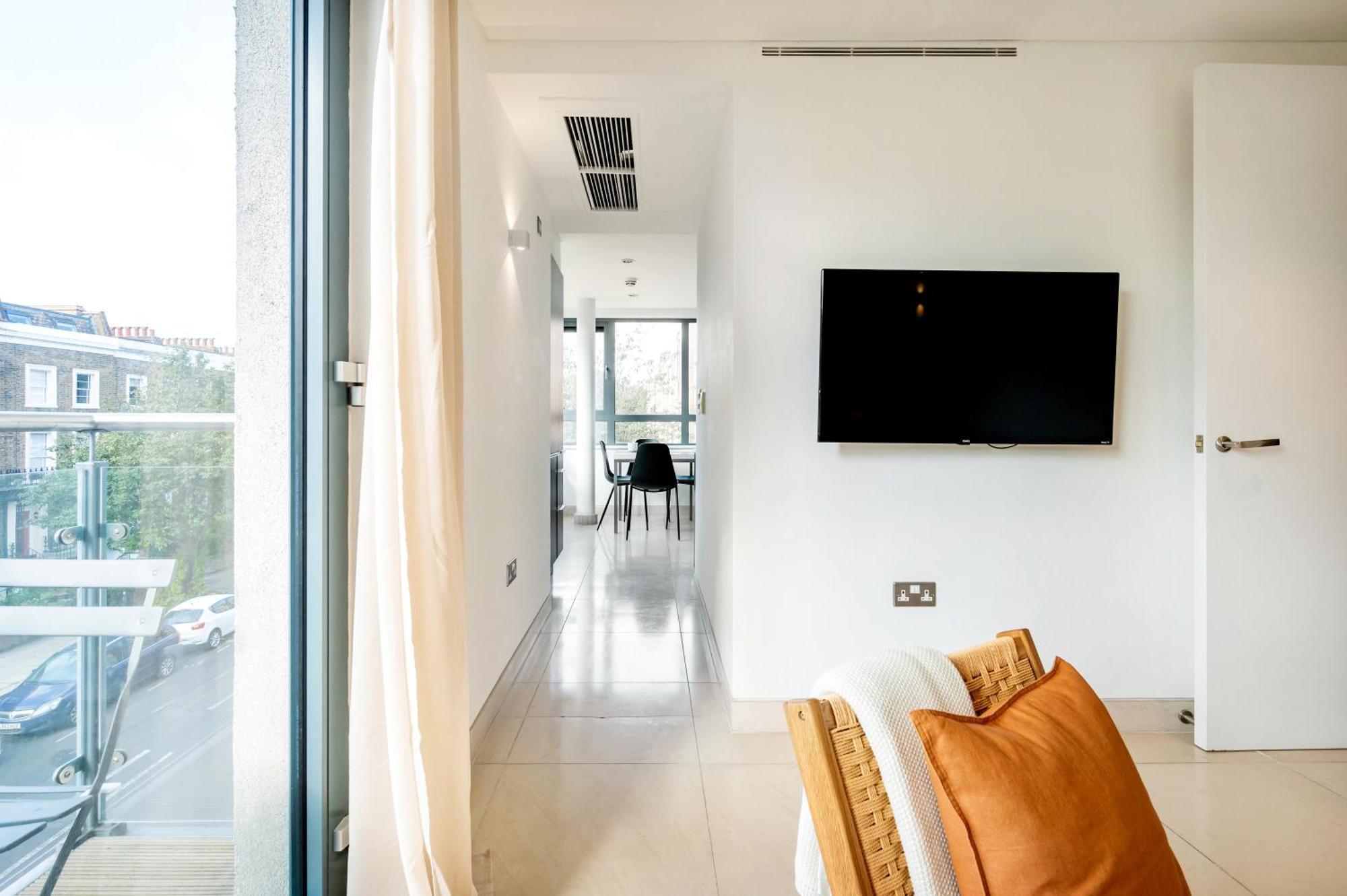 Urban Haven A Central Modern Gem * London