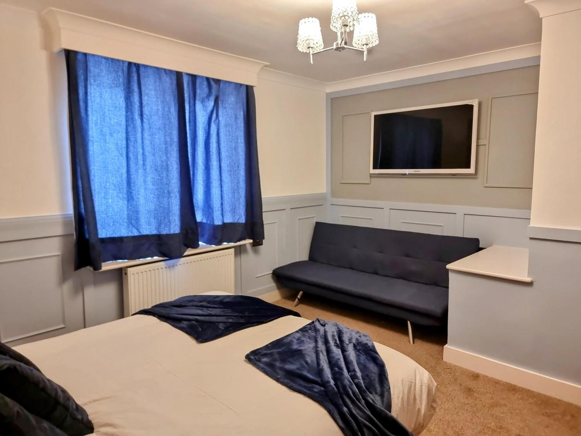 Two Bdr Entire House In London By !! Zaftastic !! * London