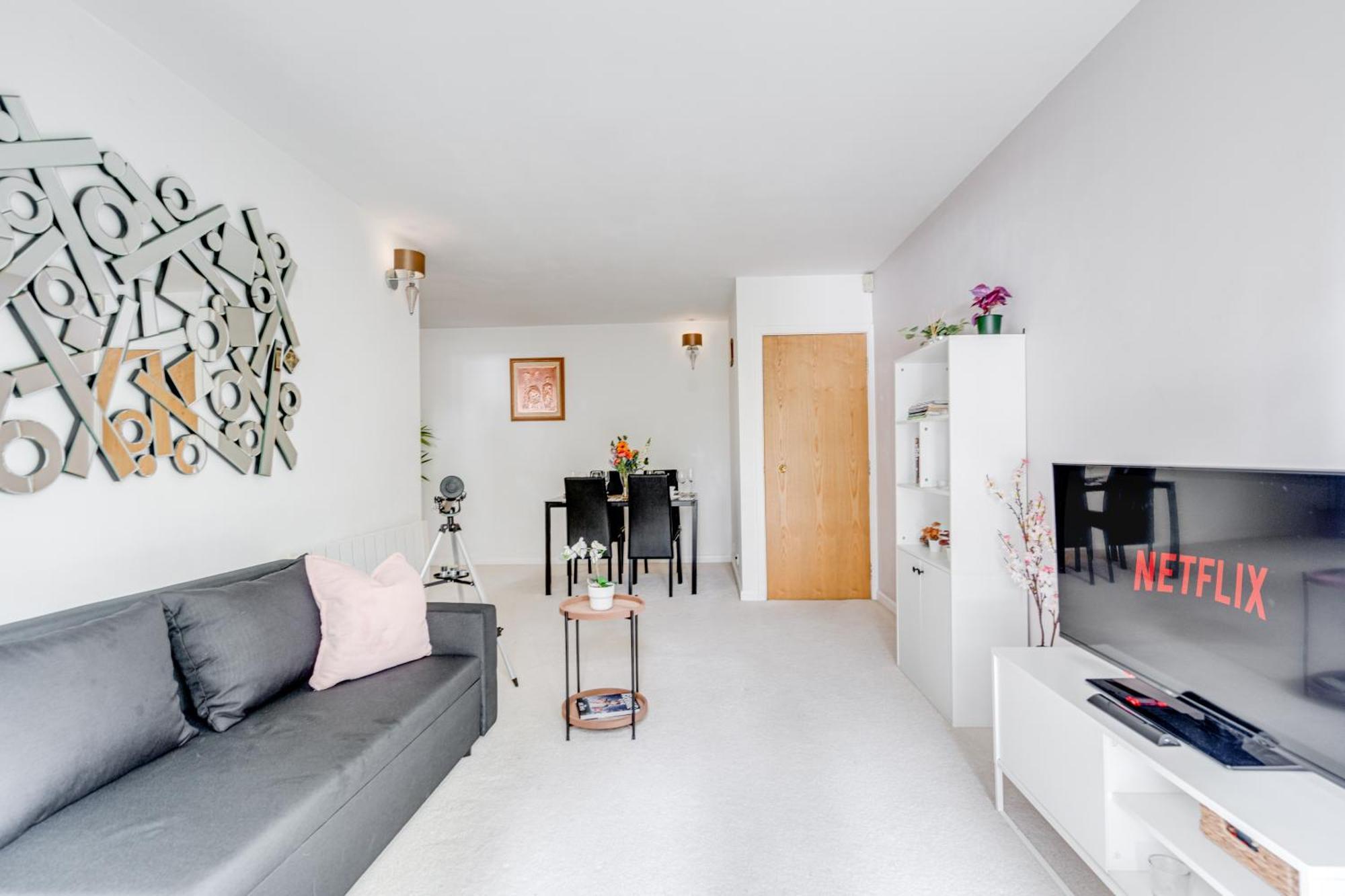 Apartment In Elephant & Castle With Parking