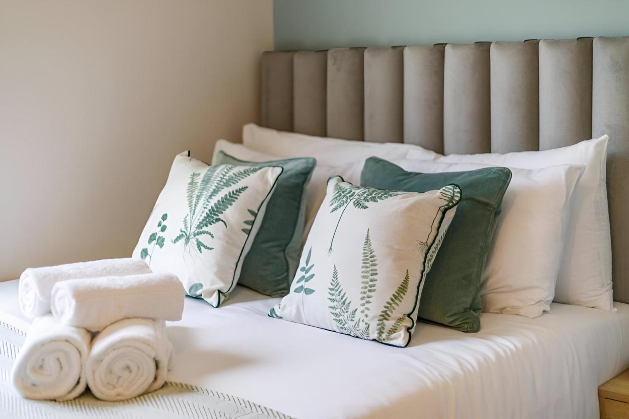 Serene Getaway With Calming Ambiance * London