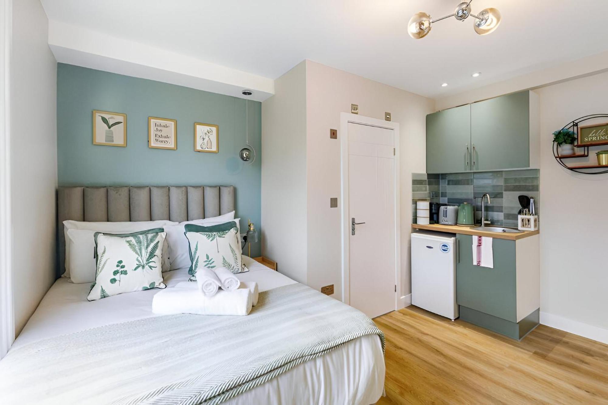 Serene Getaway With Calming Ambiance London