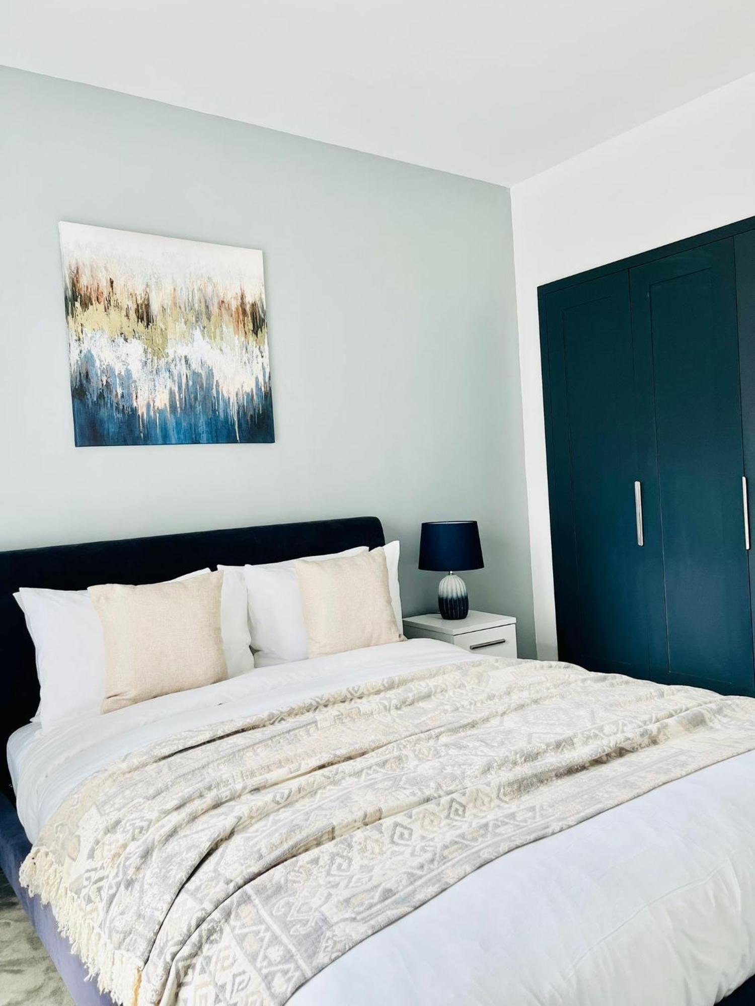 Apartamento Luxurious - Prime Location Near Excel, O2 & Canary Wharf