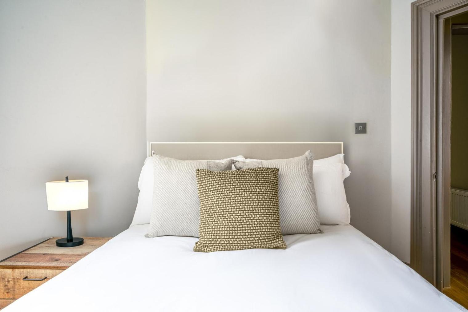 Spacious & Modern By Wembley * London
