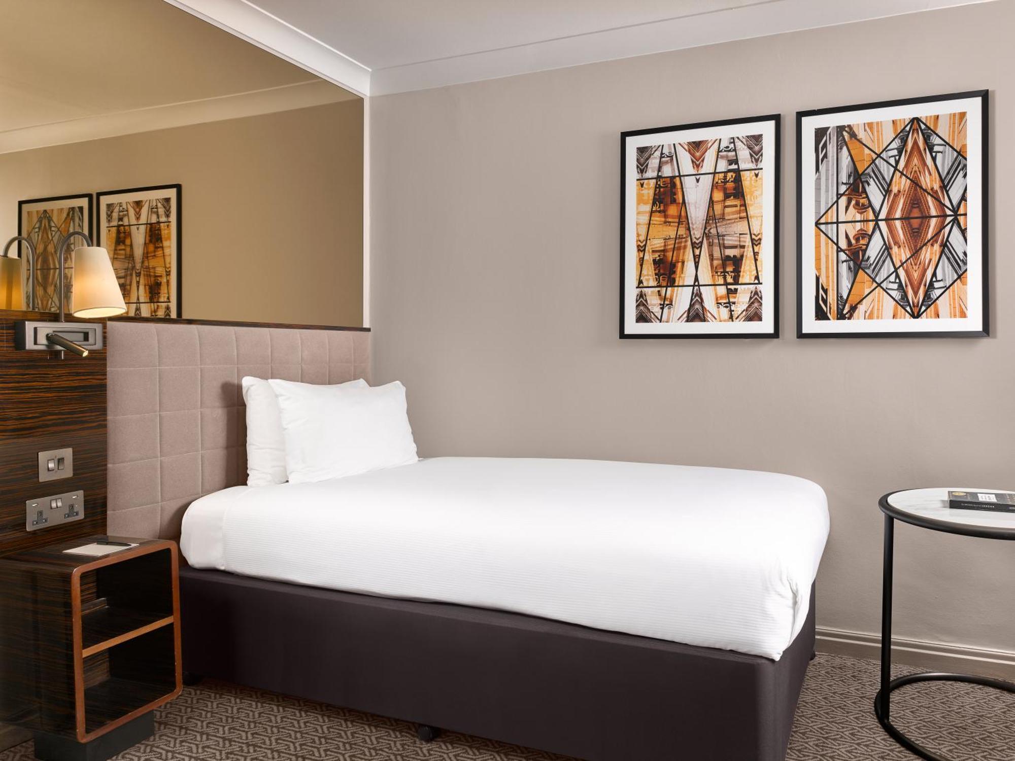 Palace 4* London