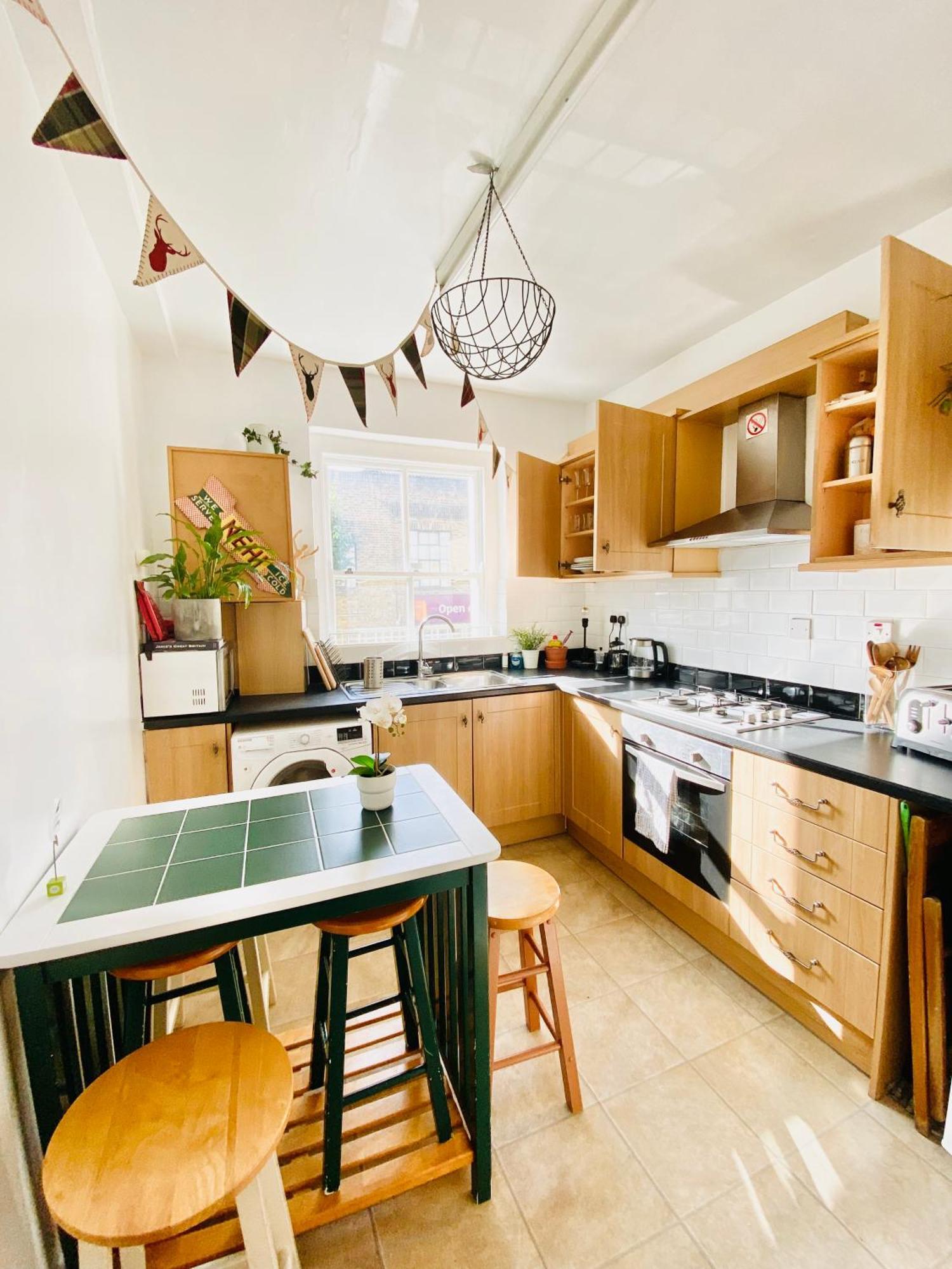 London's East End 2 Bedroom London