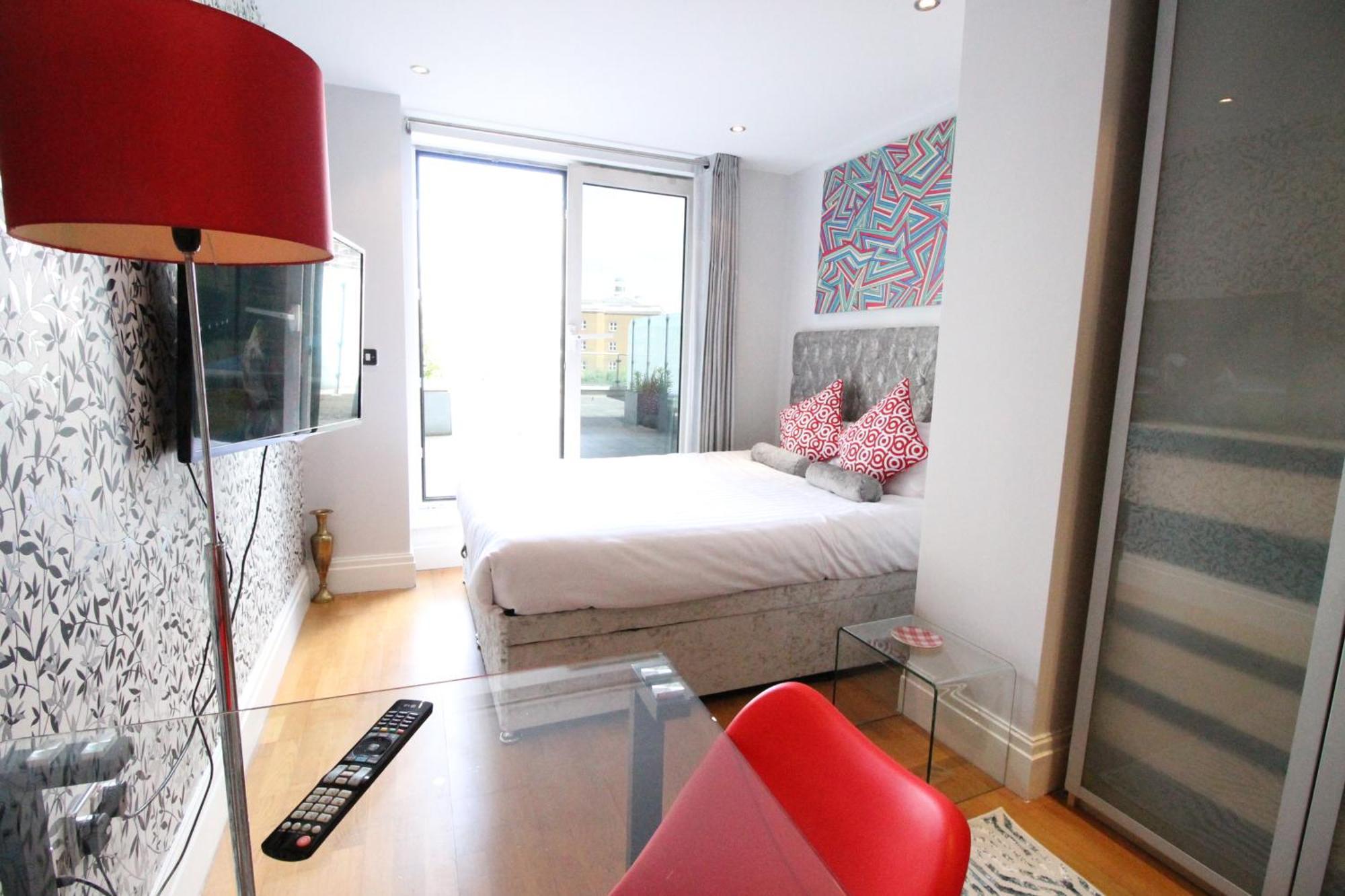 Desirable, Fashionable 2bed Flat In Chelsea London