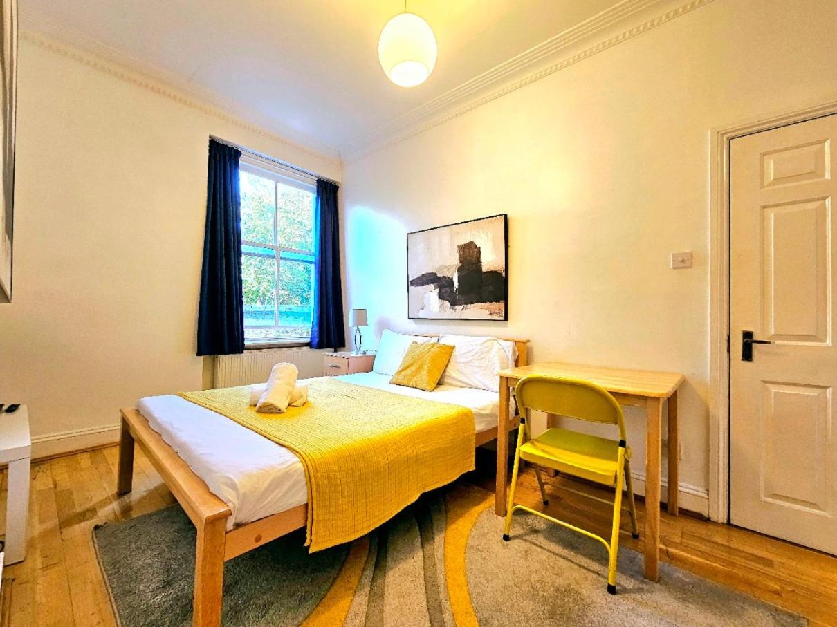 Beautiful Kensington 3 Minutes Walk To Earl's Court Station London