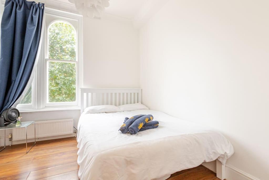 2 Bedroom Flat In St Johns Wood Apartment *