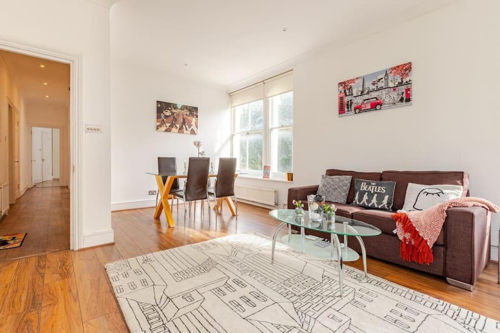 Apartment 2 Bedroom Flat In St Johns Wood *