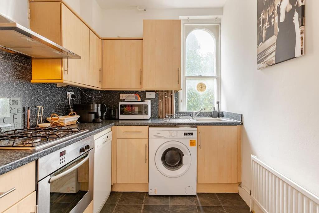 Apartment 2 Bedroom Flat In St Johns Wood *