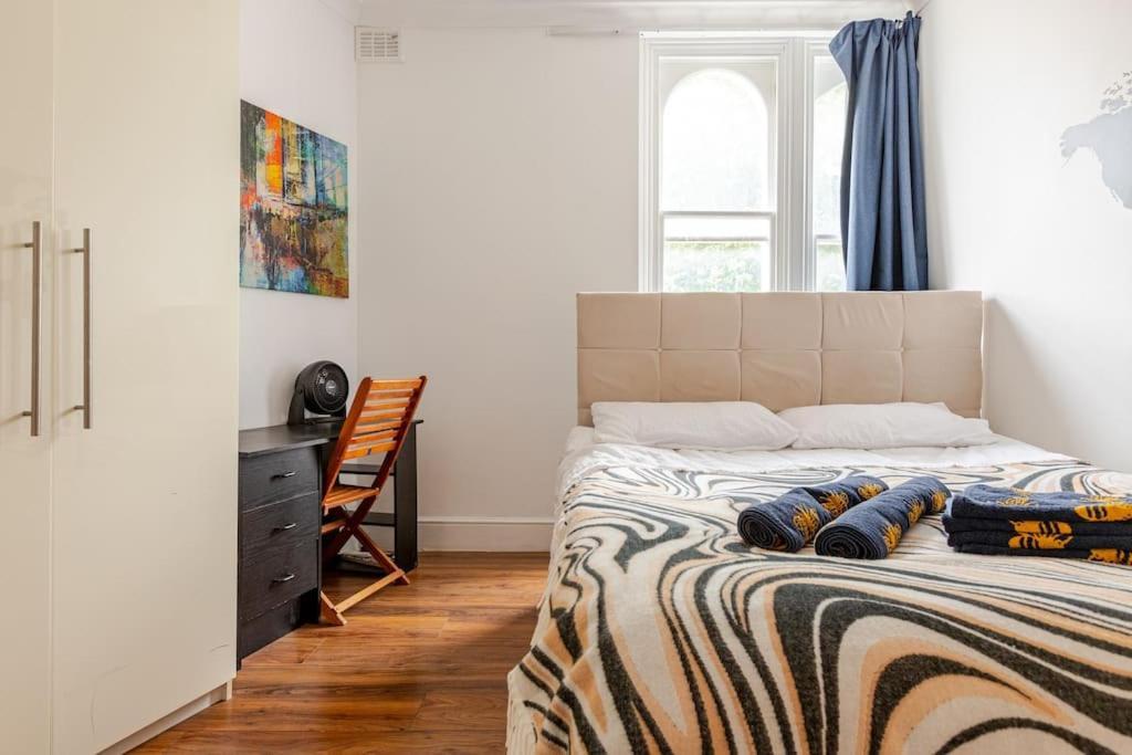 2 Bedroom Flat In St Johns Wood London